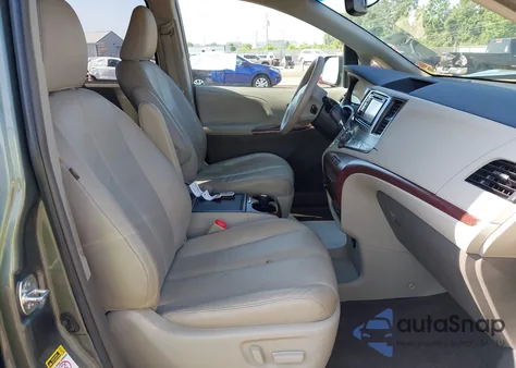 2014 Toyota Sienna Xle V6 8 Passenger из США, поврежденный, VIN 5TDYK3DC6ES414892